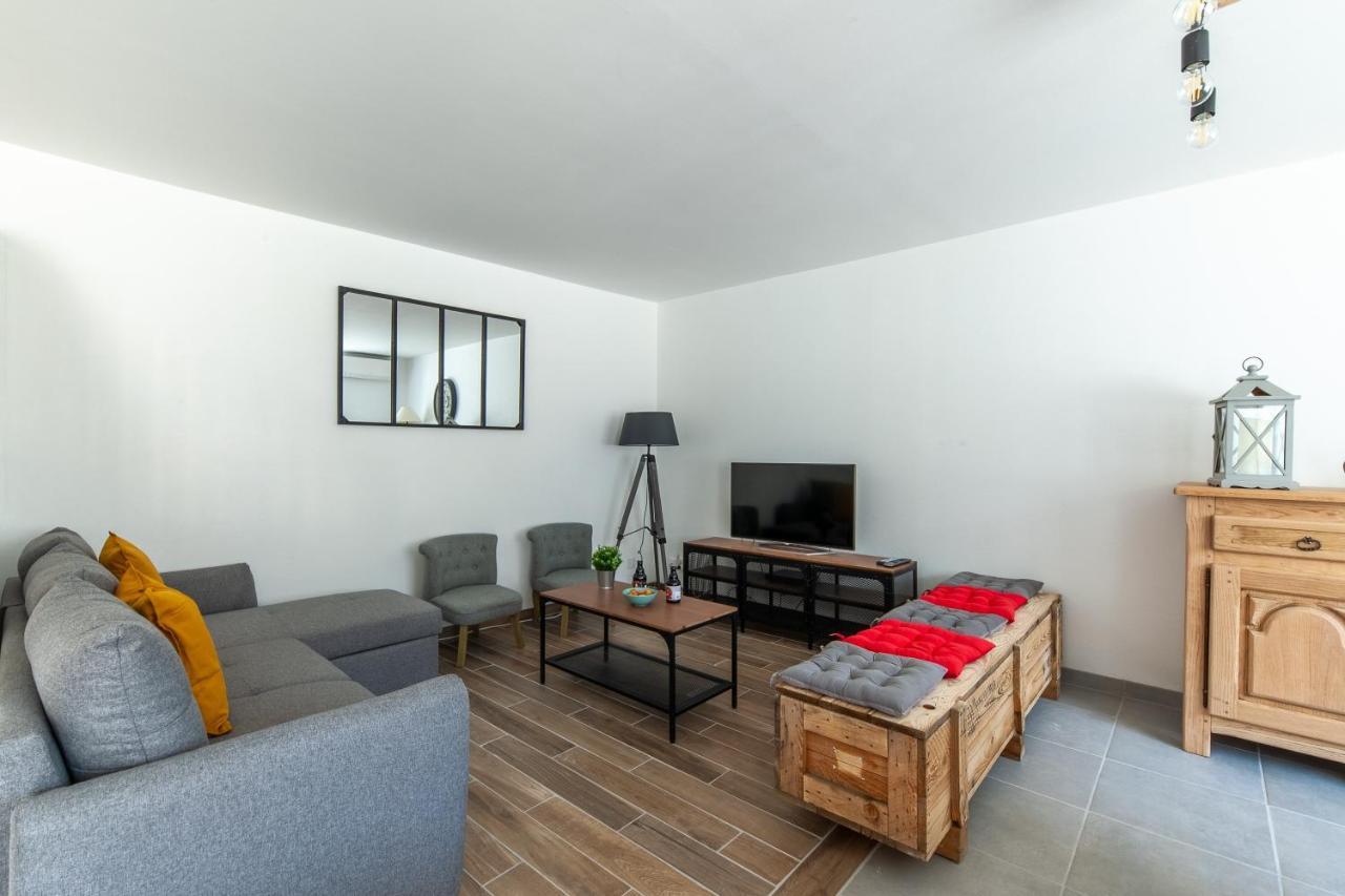Gite Du Tilleul - Maison Climatisee Pour 8 Voyageurs Houesville Bagian luar foto
